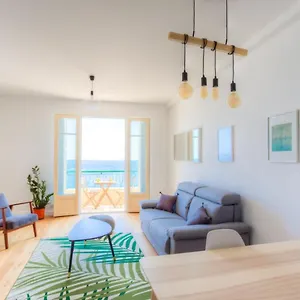 sunny-private-apartment-with-sea-view-near-the-beach.fr-provencehotel.com/