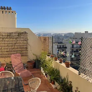 appart-4-personnes-terrasse-plein-soleil.fr-provencehotel.com/